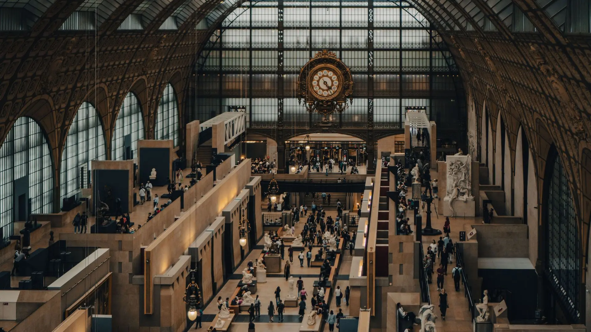 Main hall of the Musée d'Orsay with the great station clock Main hall of the Musée d'Orsay with the great station clock